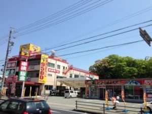 伊勢河崎店